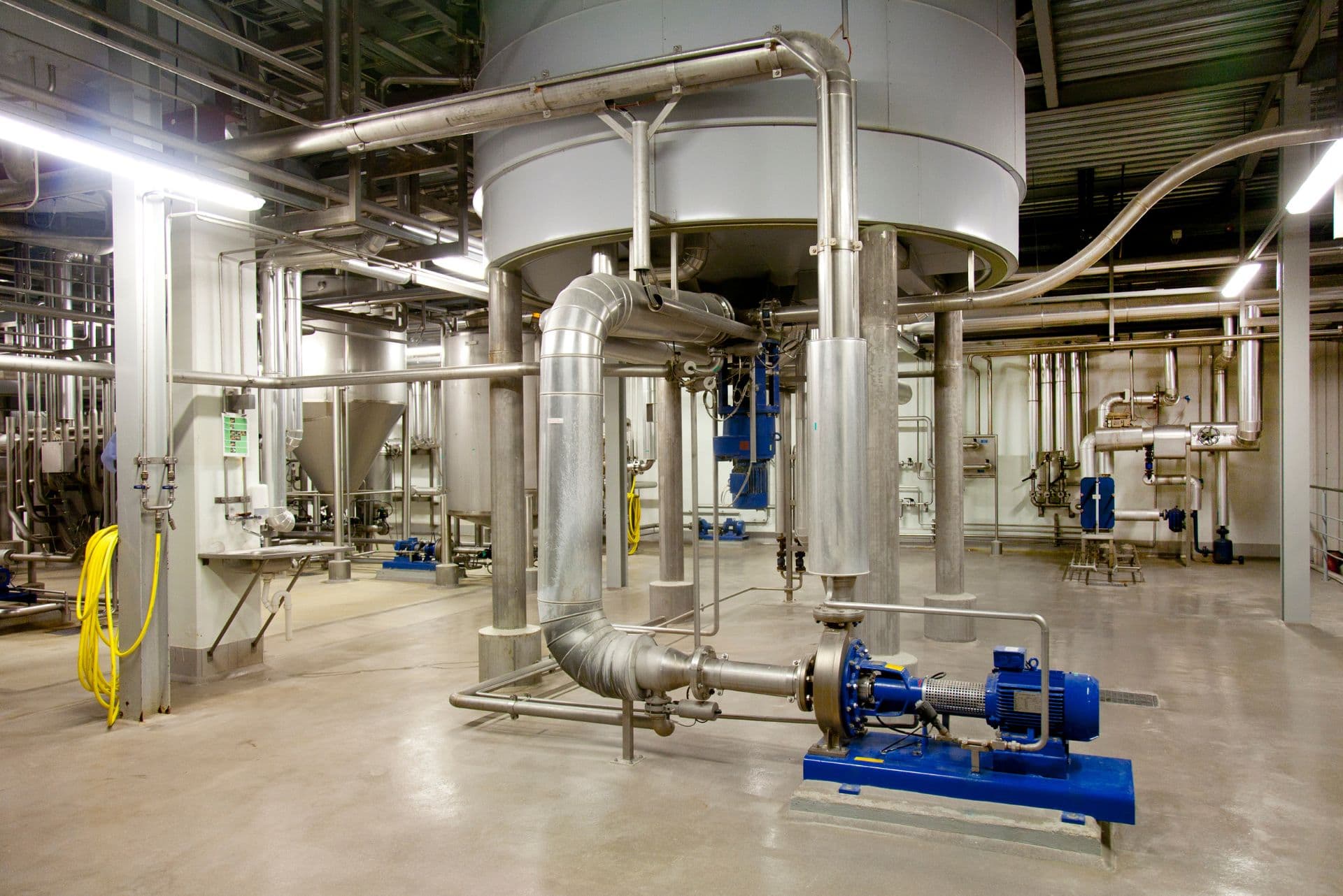 Integrated floor and wall coating system